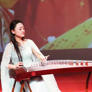 三三区一区二区aa
